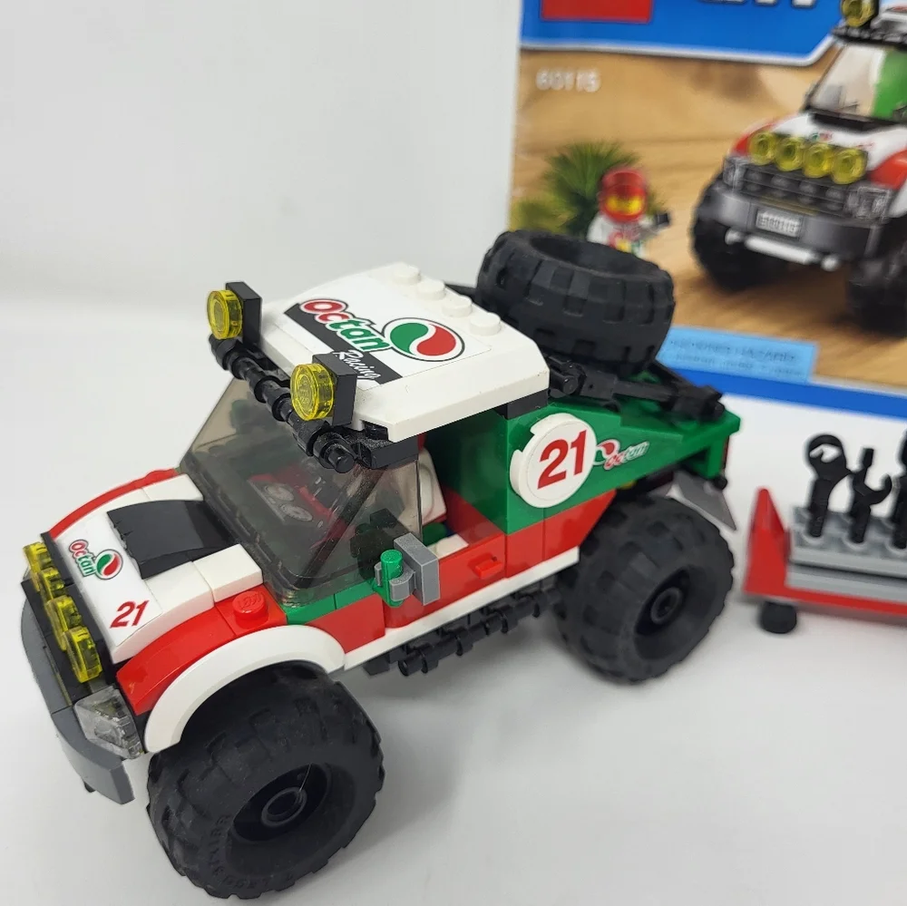 LEGO City 4 x 4 Off‎ Roader 60115 Complete Set Retired
